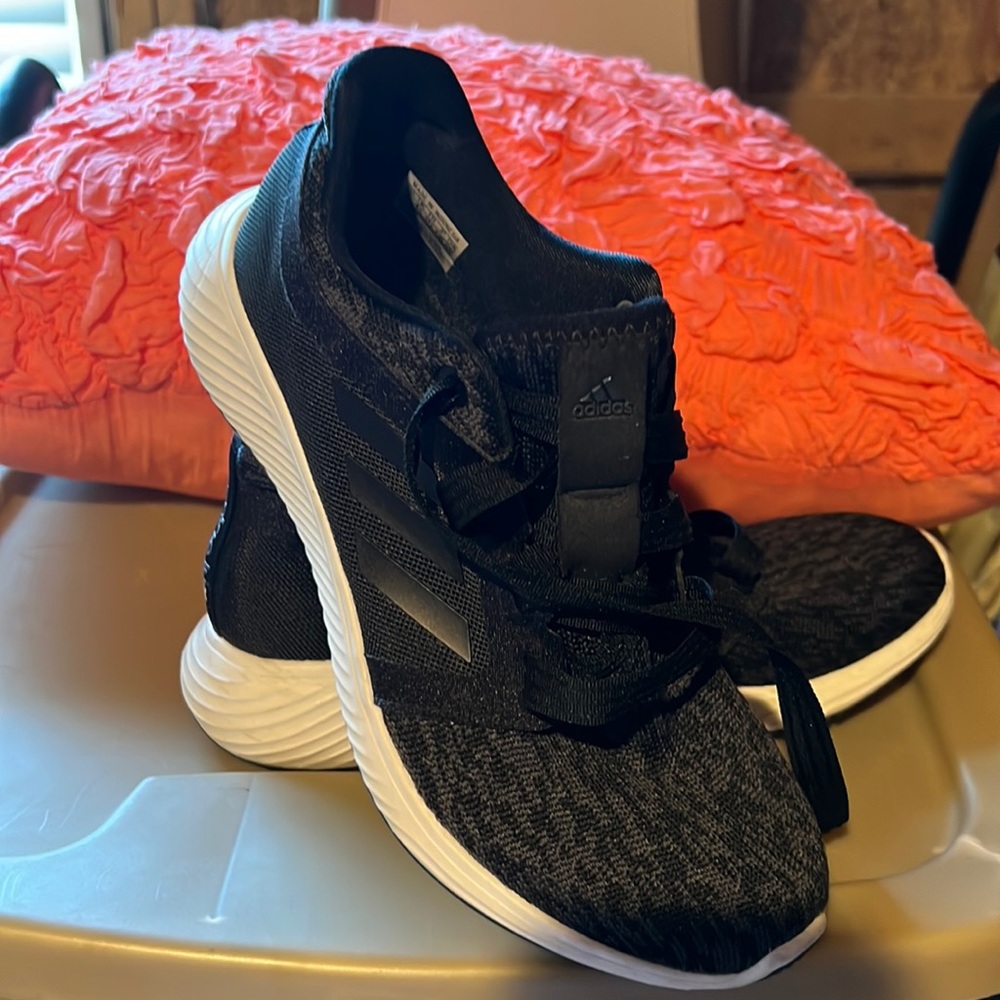 Adidas bounce edge lux